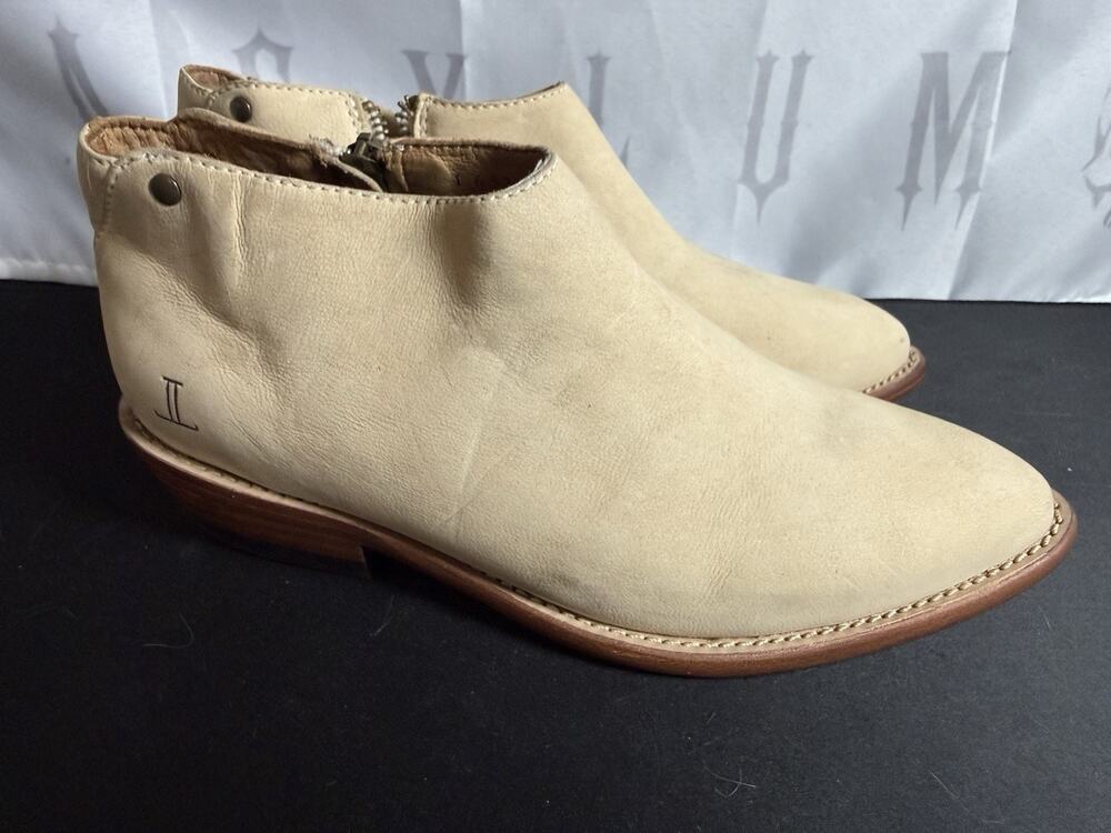 Lucchese Kate Bootie Light Beige/Cream Women’s 6.5B New With Defects MSRP $295